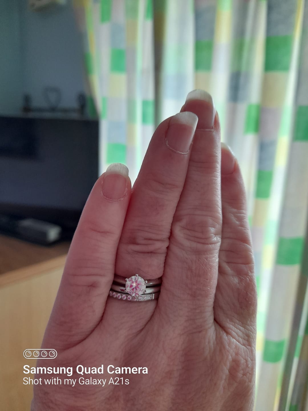 Customer photo review of White Gold 2mm Half Glitz Ring