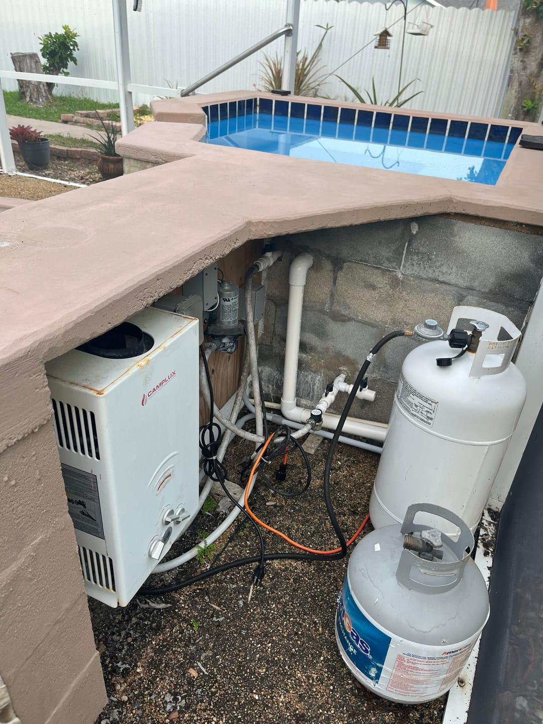 Customer photo review of Camplux 16L Outdoor 4.22 GPM Propane Gas Tankless Water Heater