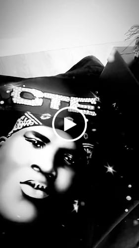 Customer video review of KIKI-BLACK FEATHER PLATFORM SANDAL