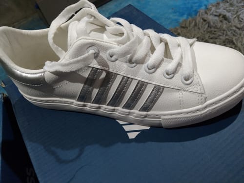 Customer photo review of Tenis Jannis Women