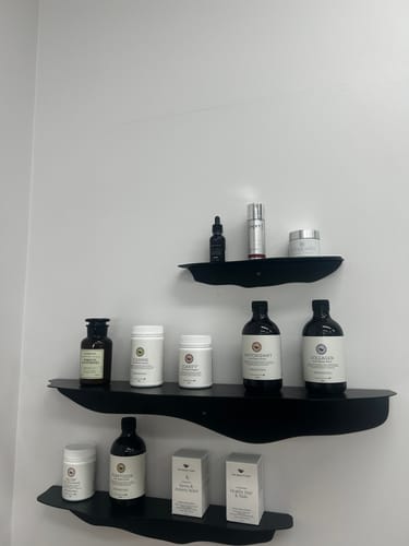 Customer photo review of FOLD Wavy Shelf 350