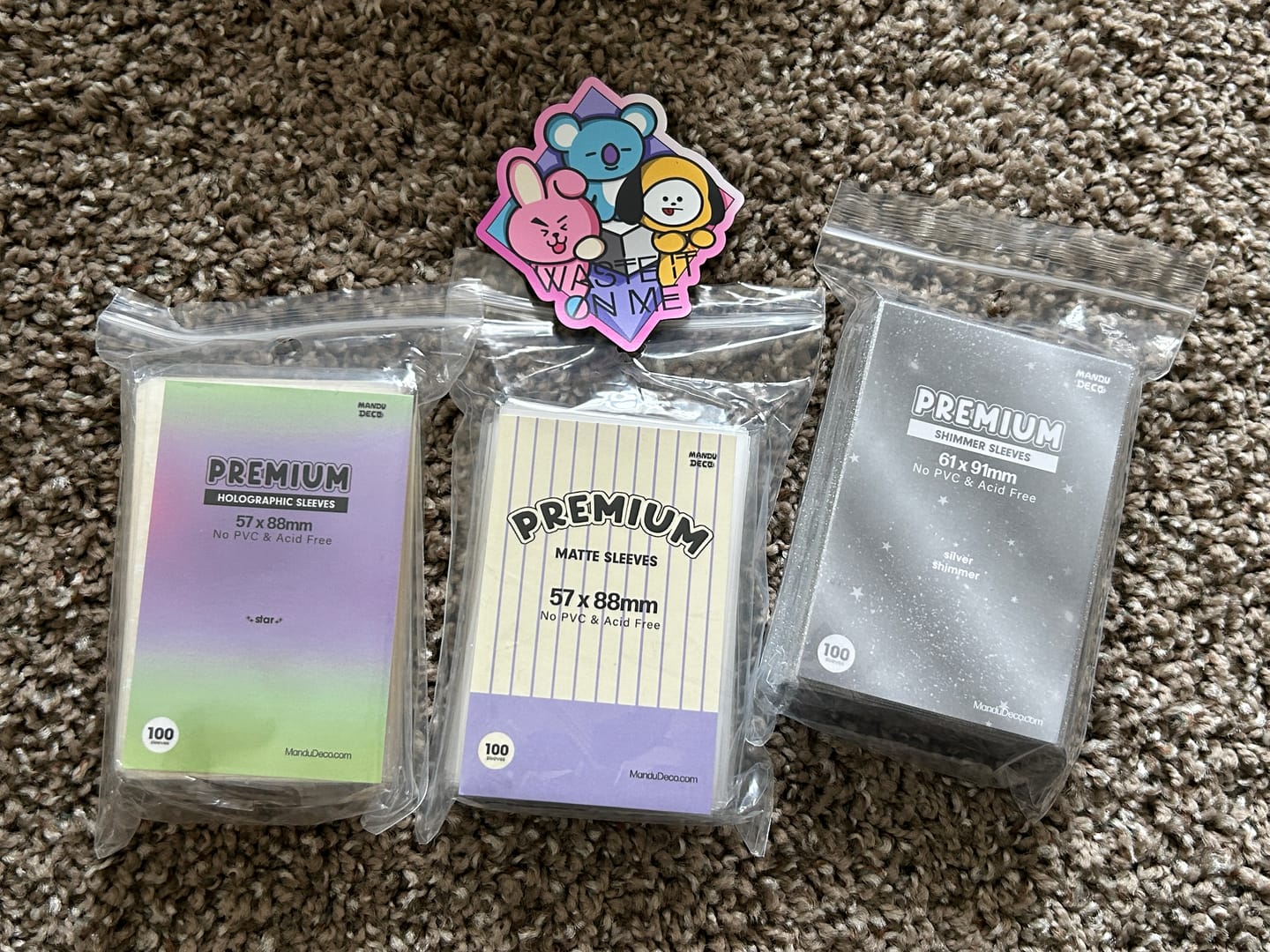 Customer photo review of [LAST RESTOCK]: PREMIUM HOLOGRAPHIC PHOTOCARD SLEEVES - STAR VERSION