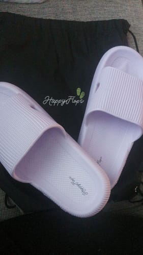 Customer photo review of HappyFlops Original