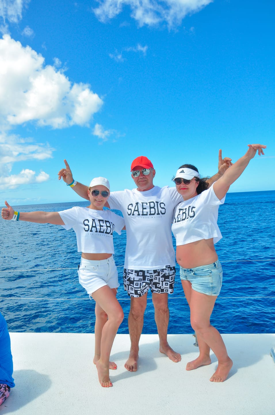 Customer photo review of Lifestyle Damen Crop Top weiß by SAEBIS®