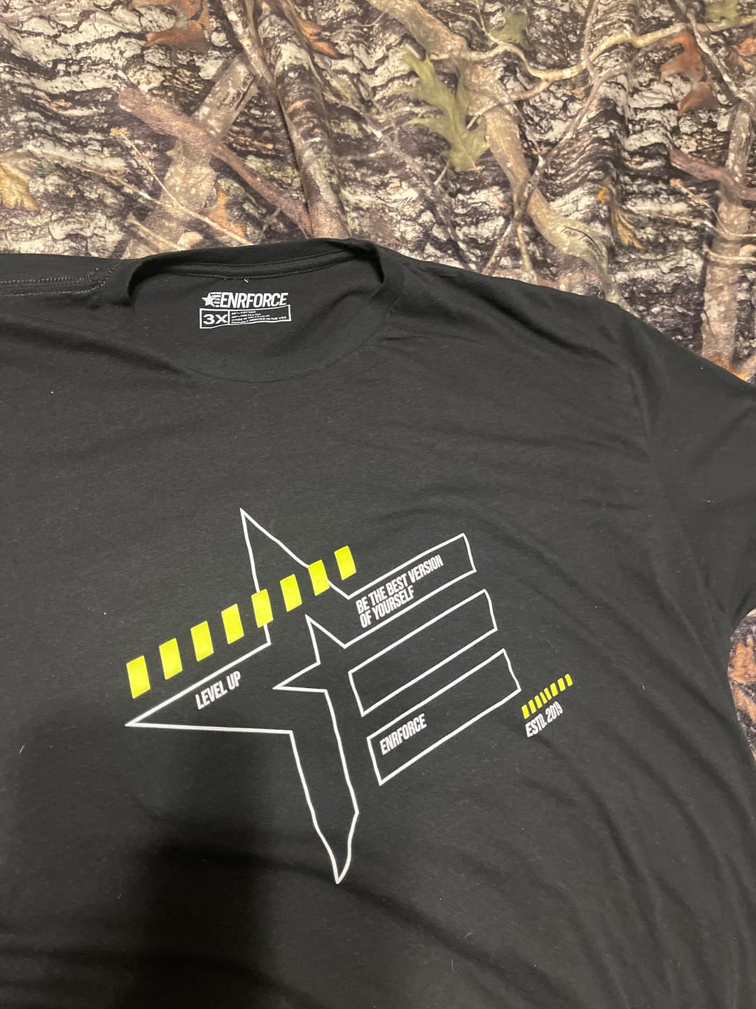 Customer photo review of Elevate Tee