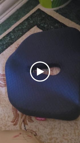 Customer video review of Reeta- Tailbone Cushion-Suitable for Hemorrhoids Prostatitis problem & Pregnant Women