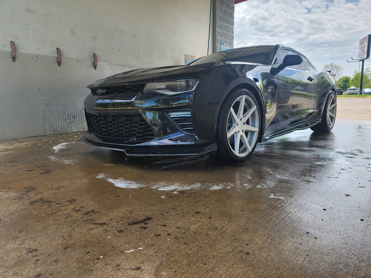 Customer photo review of 6th Gen Camaro ZL1 Conversion Side Skirts Rocker Panels