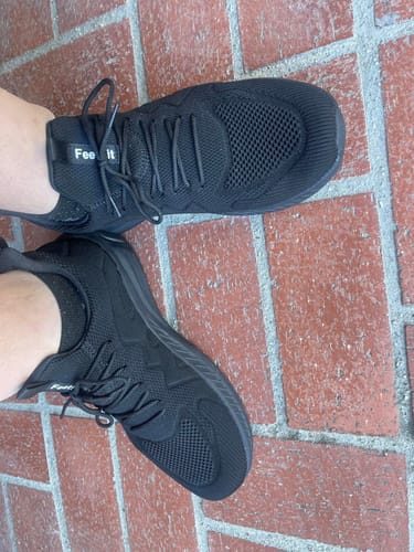 Customer photo review of FEETHIT Men Walking Tennis Shoes