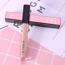 Customer photo review of O.TWO.O Black Gold Cover-Up Radiant Creamy Concealer