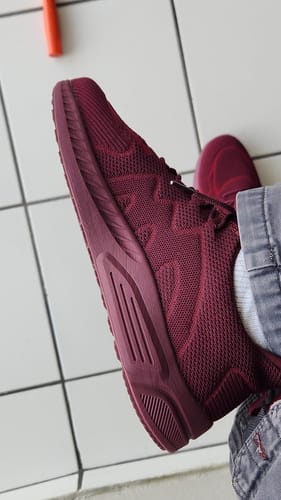 Customer photo review of FEETHIT Men Walking Tennis Shoes