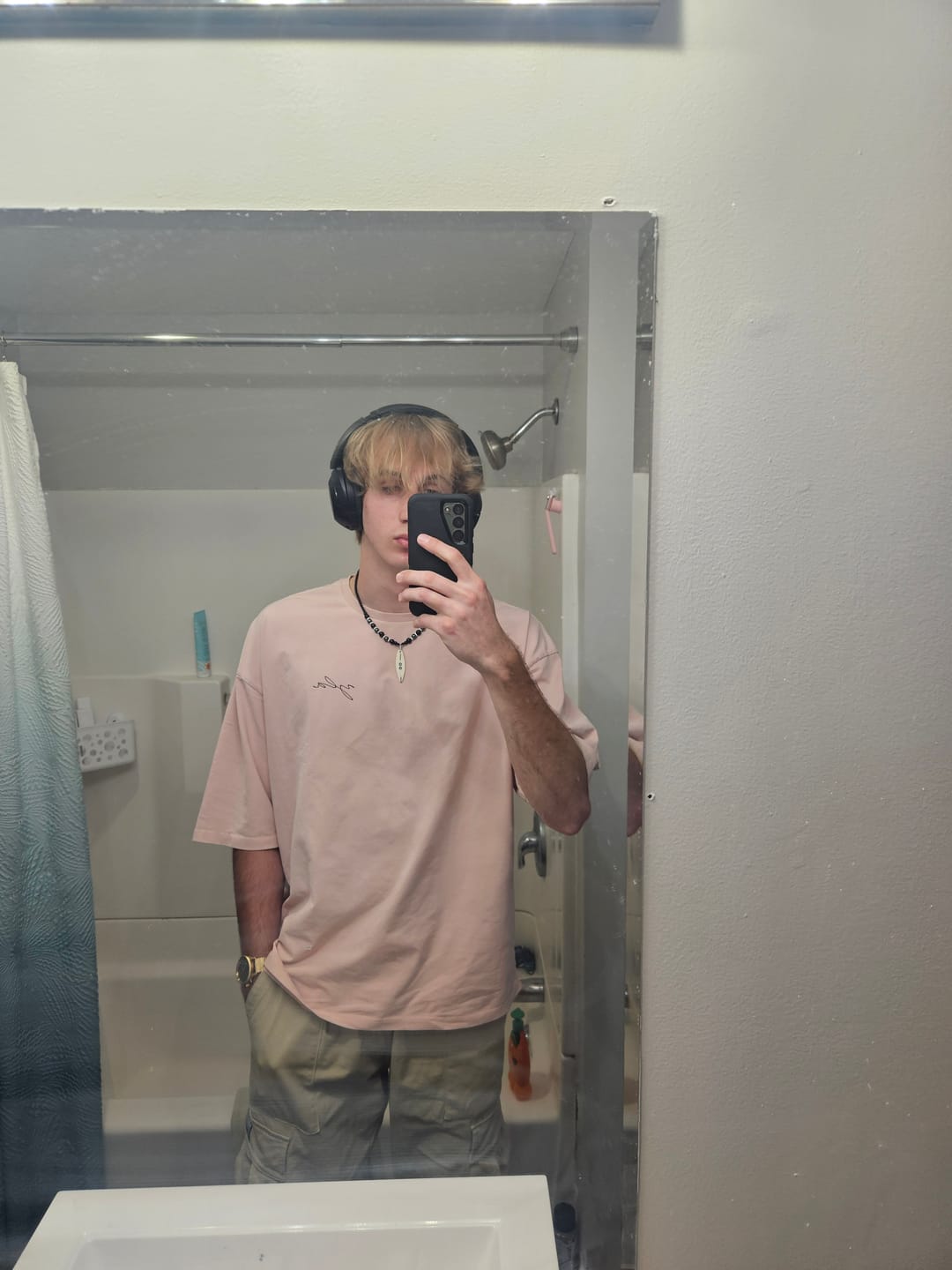 Customer photo review of 464 Skyline Super Sized Tees