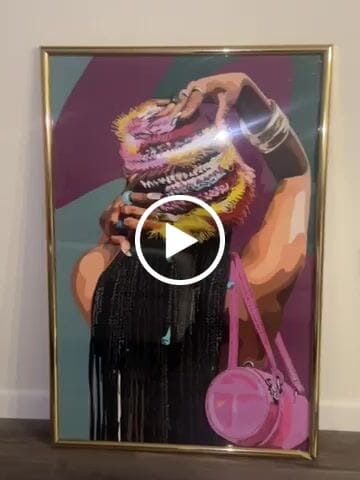 Customer video review of It Girl