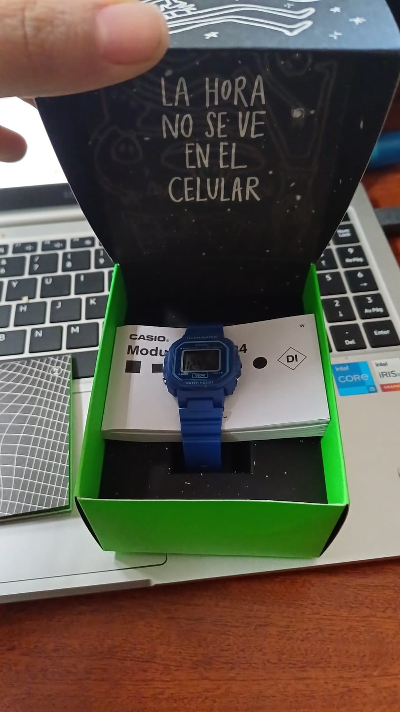 Customer photo review of Reloj Casio Vintage LA-20WH-2ADF Azul