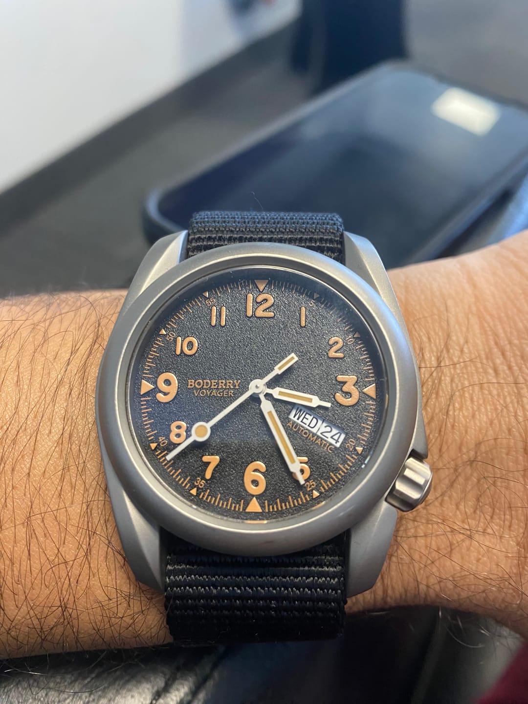 Customer photo review of VOYAGER - 100M Waterproof Titanium Automatic Field Watch | Volcanic Gray-Day,Date