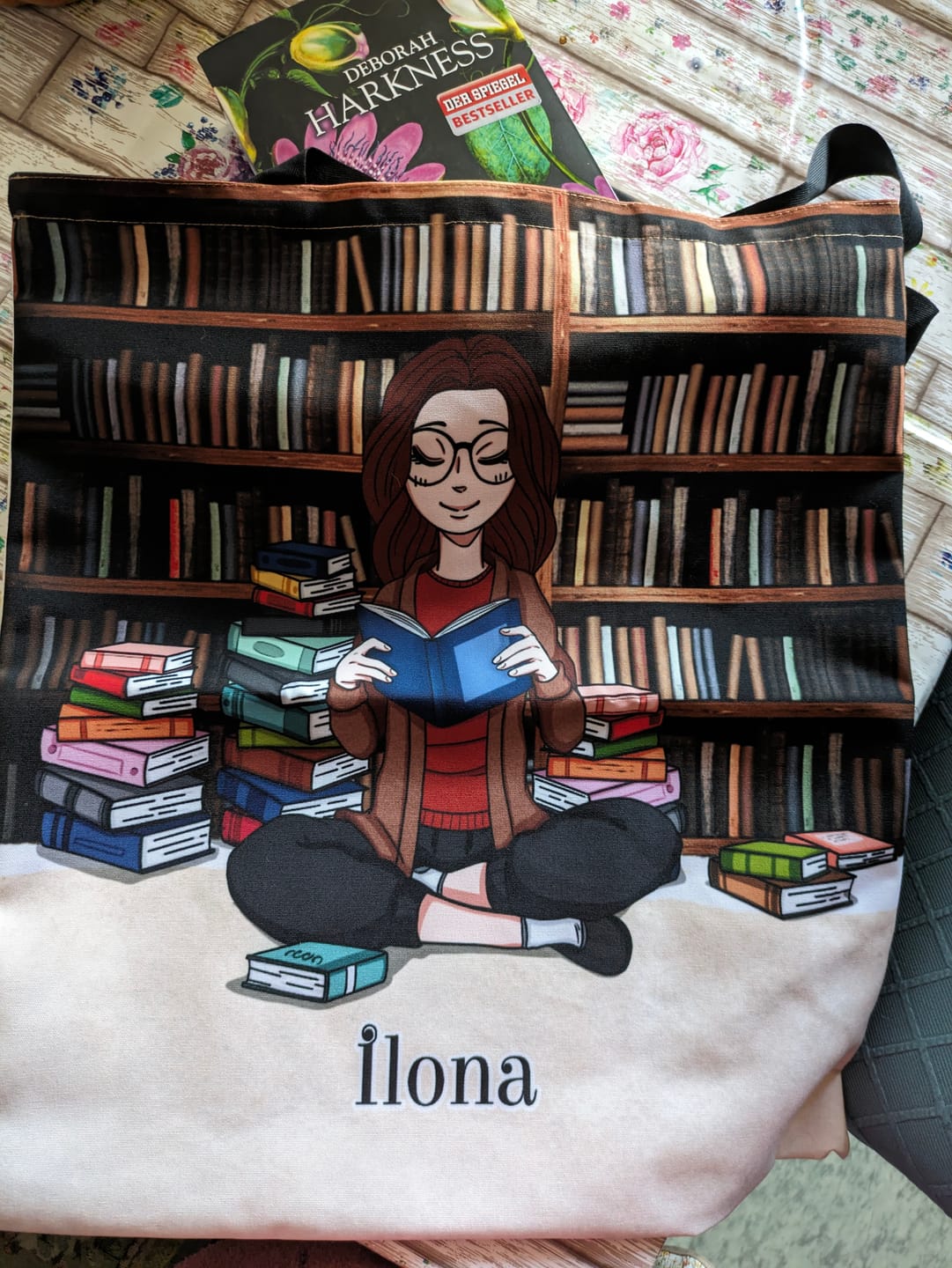 Customer photo review of Büchermädchen - Individuelle Tragetasche