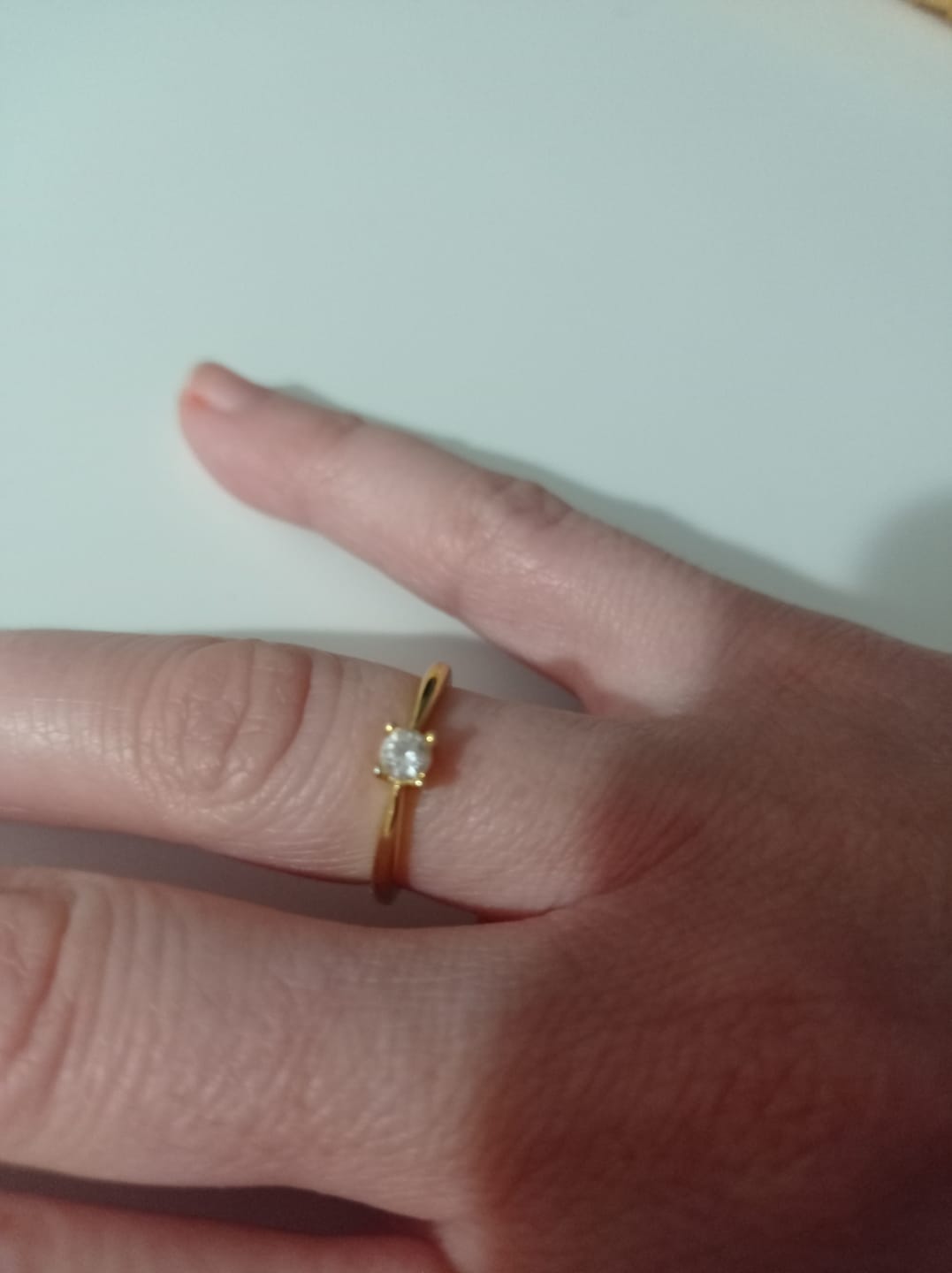 Customer photo review of Anillo Circonita Solitaria