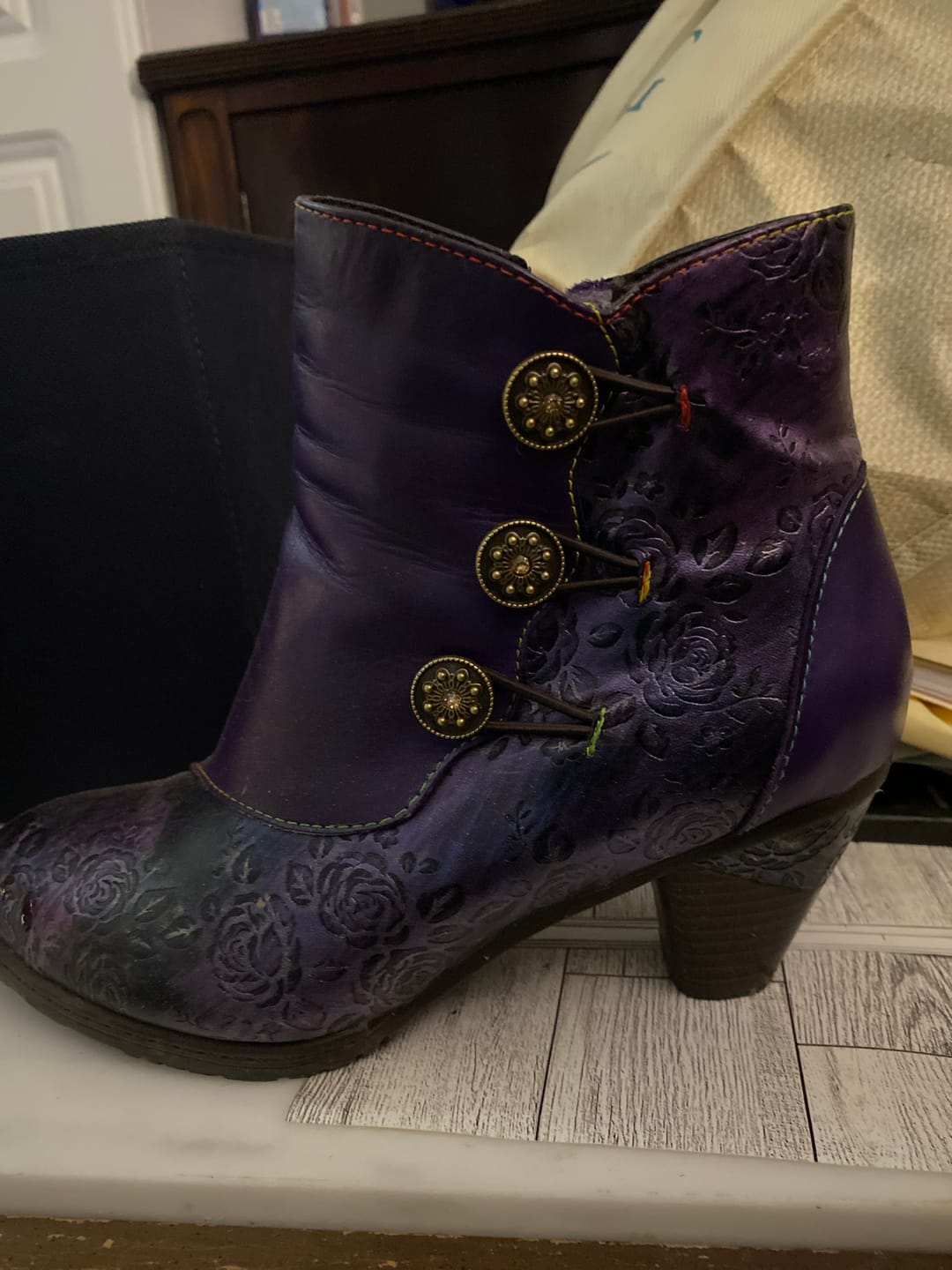 Customer photo review of Retro Handmade Floral Stitching Button Boots