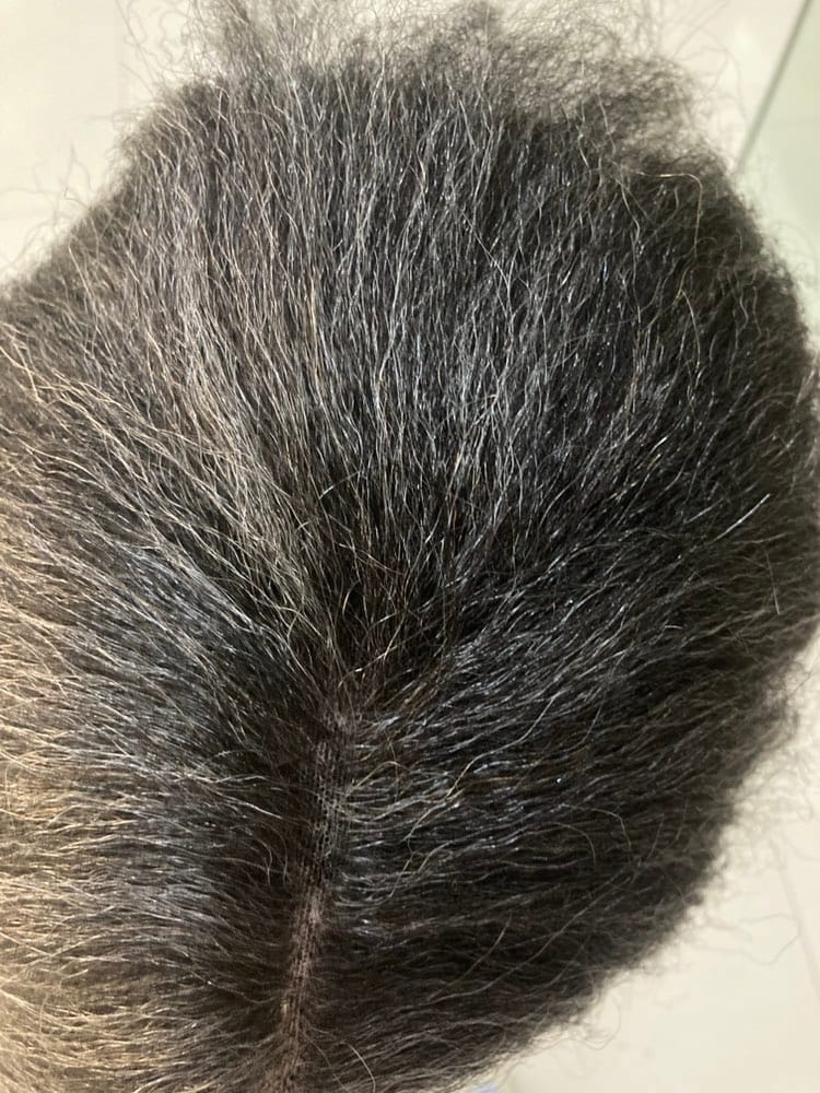 Customer photo review of Luvwin 5x5 Closure Kinky Straight Salt & Pepper Middle Parting Glueless Wig