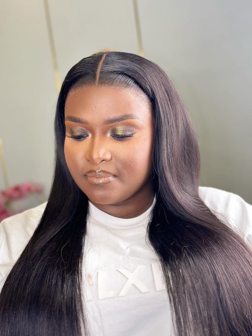 Customer photo review of Peruvian Full Lace Front 30 inch Wig