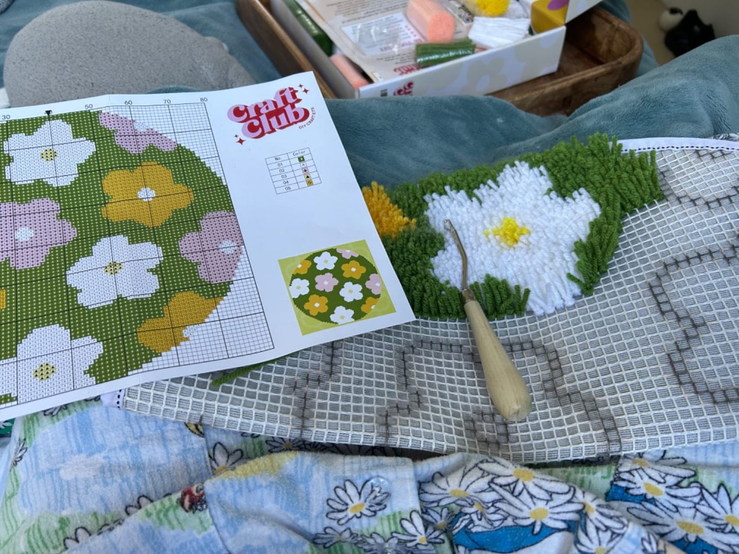Customer photo review of FLOWER BOMB - GREEN Rug Making Kit