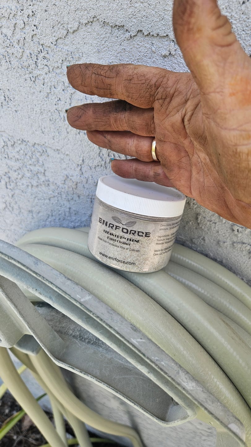 Customer photo review of The BEST Hand Cleaner