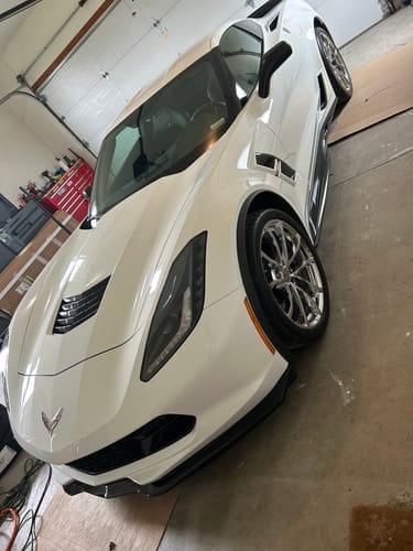 Customer photo review of Chevrolet Corvette C7 Stage 2 Front Splitter Lip