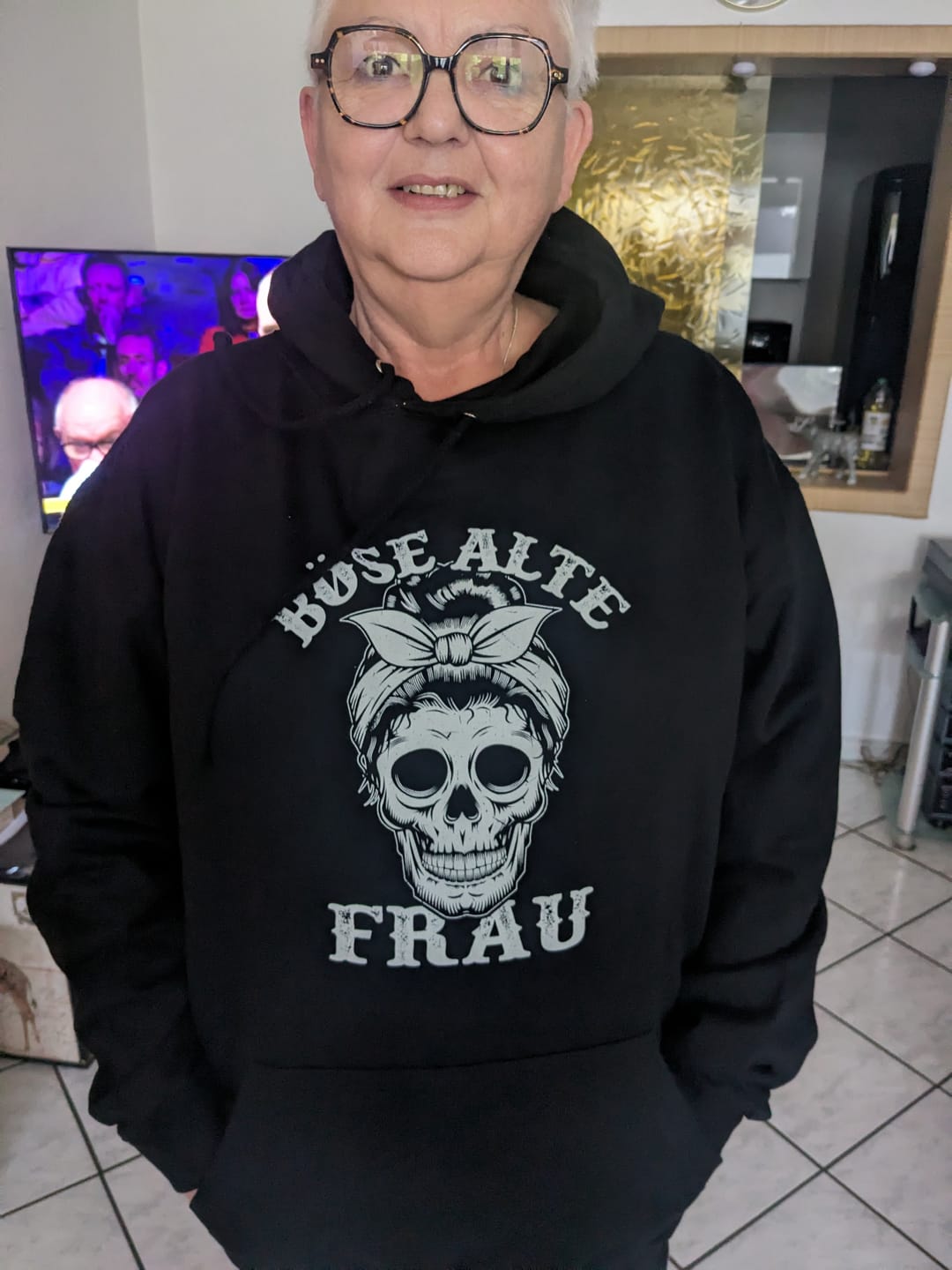 Customer photo review of Böse alte Frau - Damen Hoodie