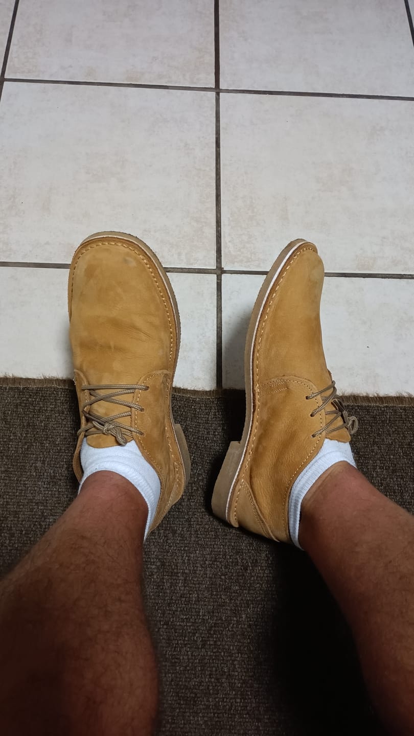 Customer photo review of Tan Urban Vellies Low Cut