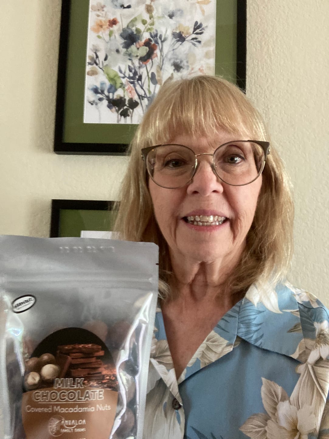 Customer photo review of Milk Chocolate Macadamia Nuts