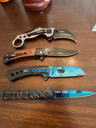 Customer photo review of Mystery Knives Box™