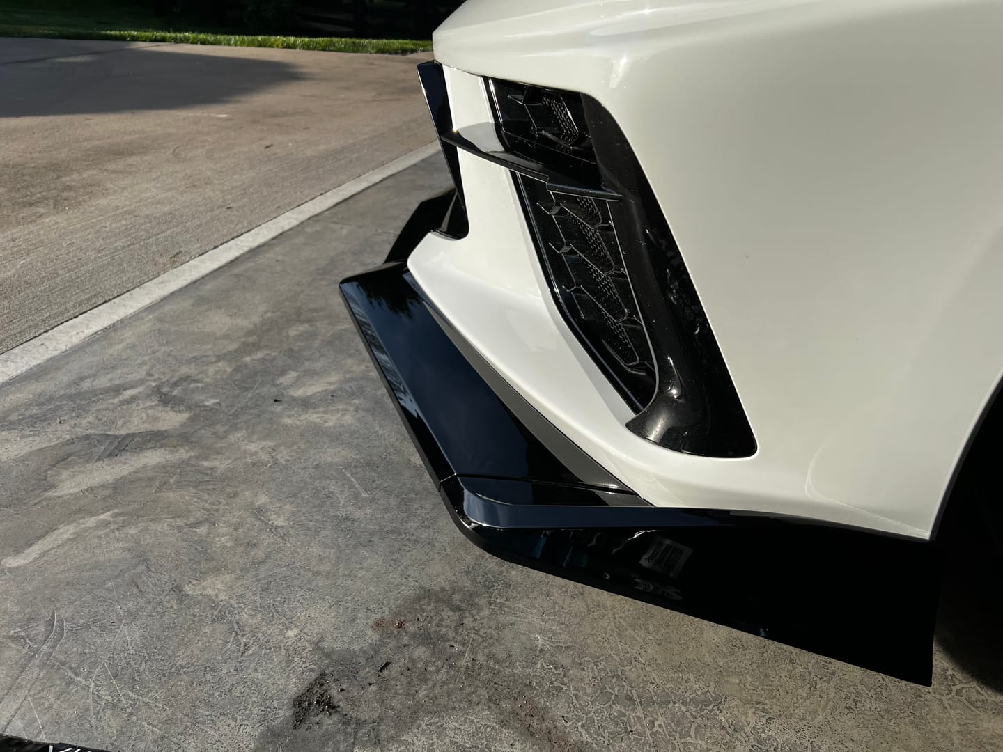 Customer photo review of Corvette C8 EOS Performance Extended Front Splitter Lip