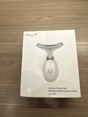 Customer photo review of Appareil EMS - Rajeunissement Facial et du Cou