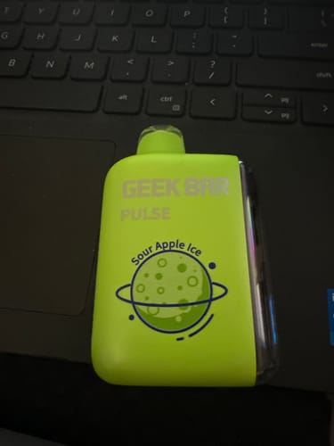 Xinyu C. review of Sour Apple Ice - Geek Bar Pulse 15000 image 1 out of 1