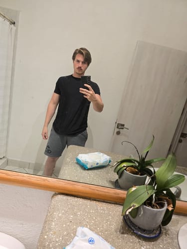 Customer photo review of Training Sport Tee - Black