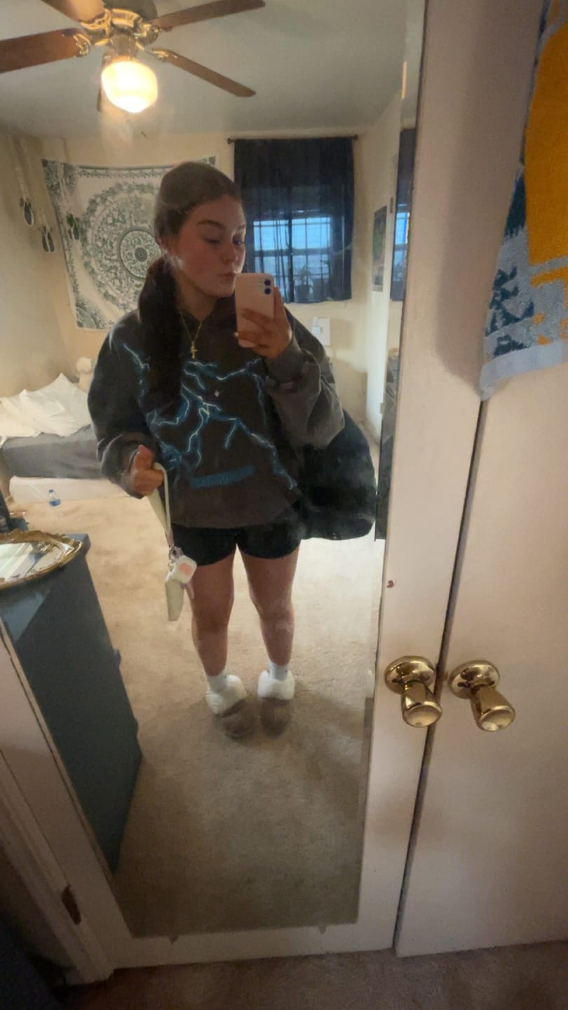 Customer photo review of Aelfric Eden Lightning Graphic Hoodie