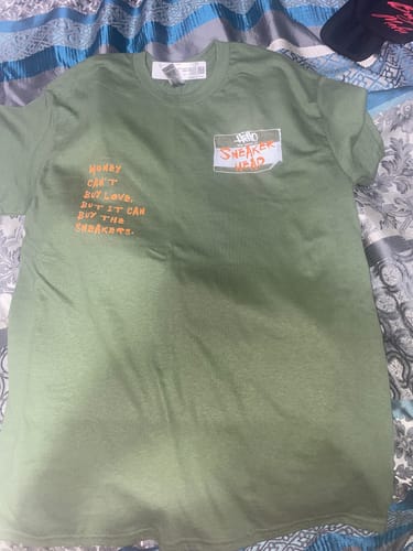 Customer photo review of Sneakerhead Badge SNRT Sneaker Tees - Air Jordan 5 Olive
