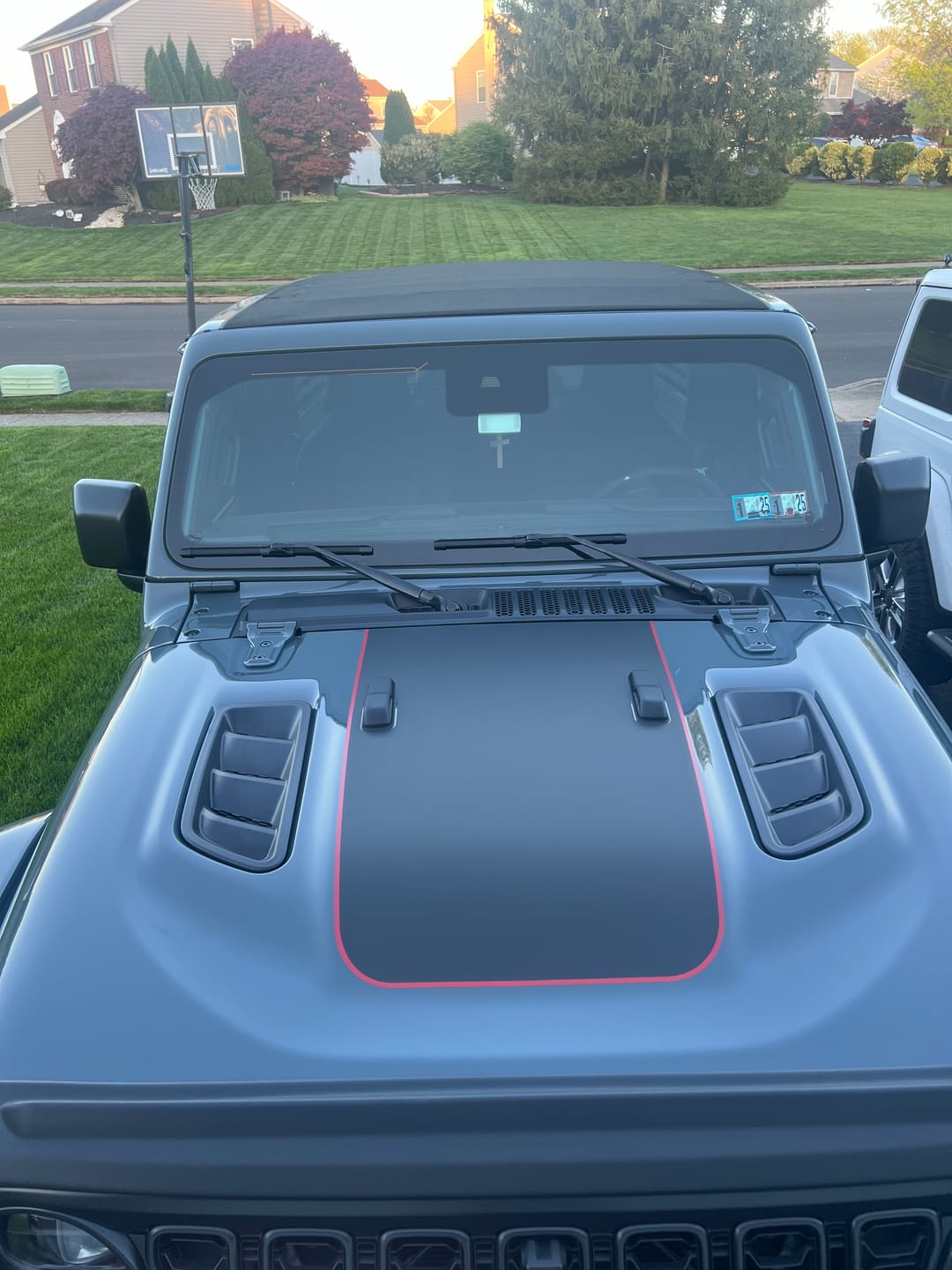 Customer photo review of RUBICON Hood Graphic | Matte Black - fits Wrangler JL & Gladiator JT