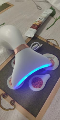 Customer photo review of Appareil EMS - Rajeunissement Facial et du Cou