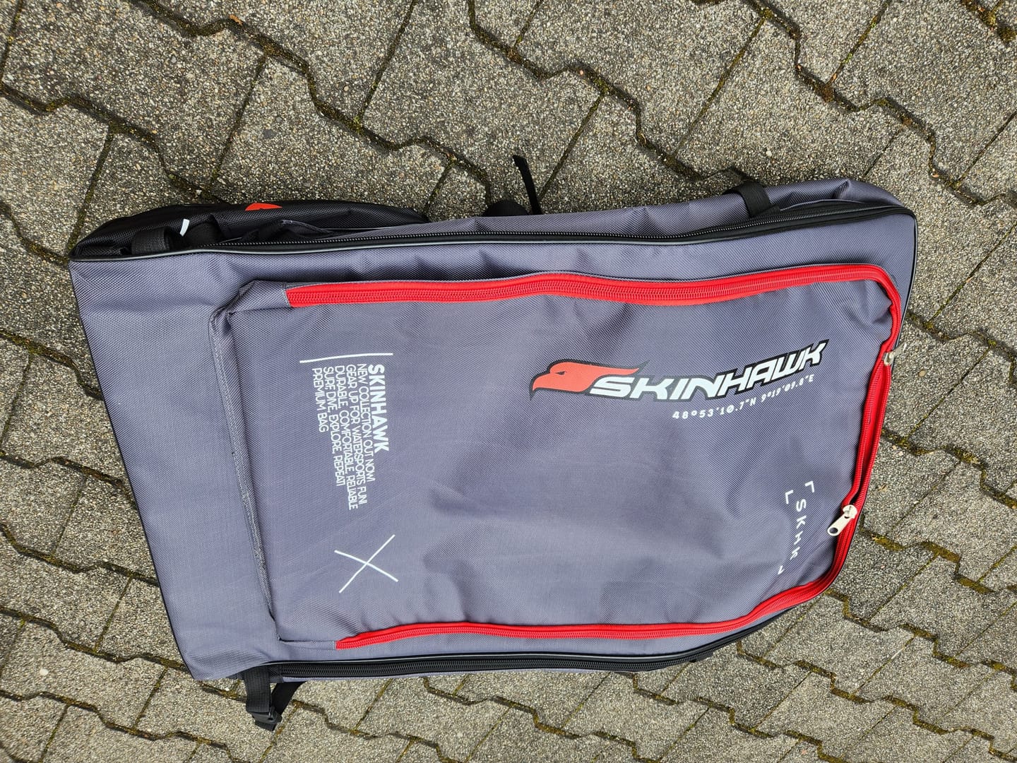 Customer photo review of SKINHAWK SUP Board Tasche, Robuster Rucksack mit Rollen, Reißfestes 1680D Gewebe