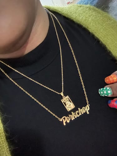 Customer photo review of Cuerpo Dainty Pendant Necklace