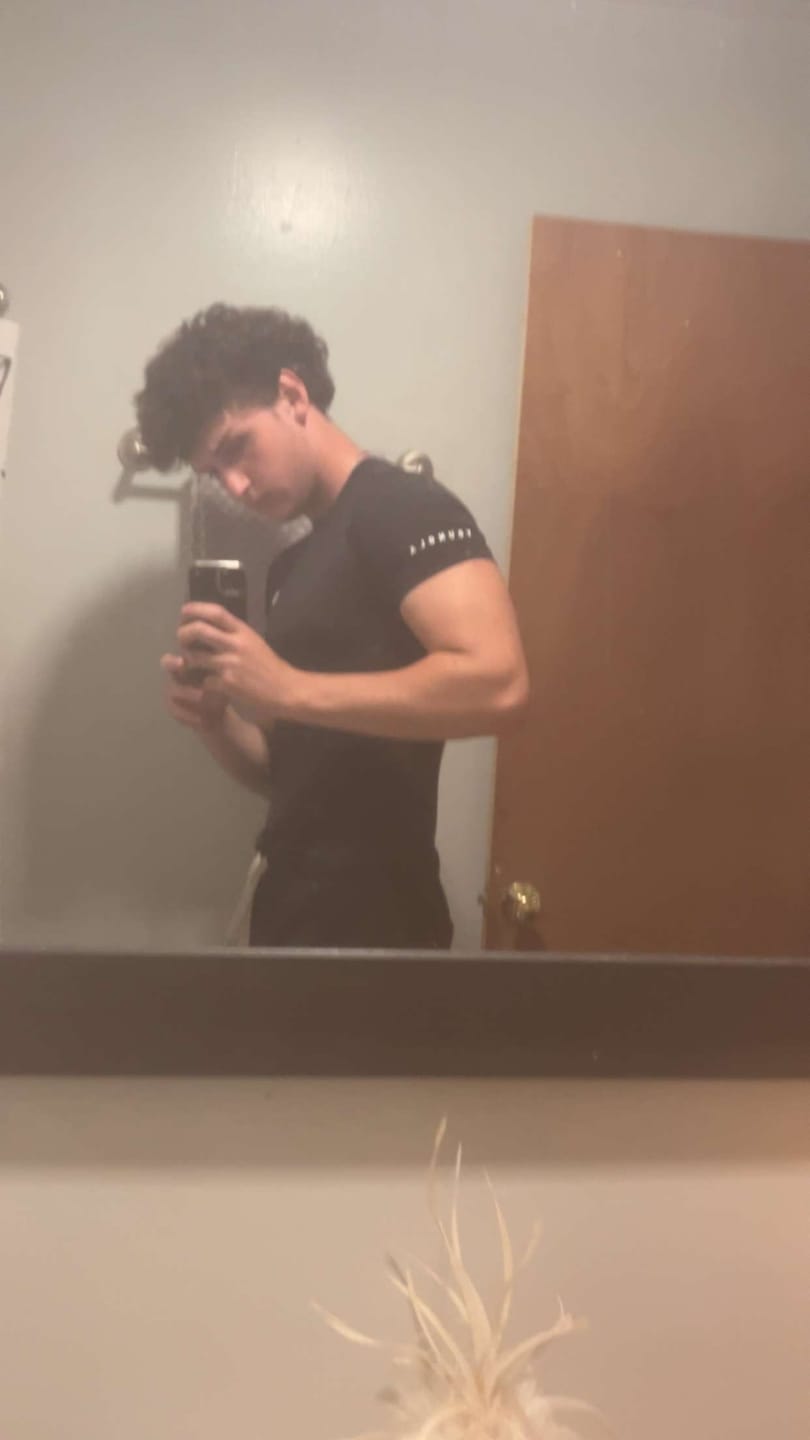 Customer photo review of 476 - Stealth Compression Tees