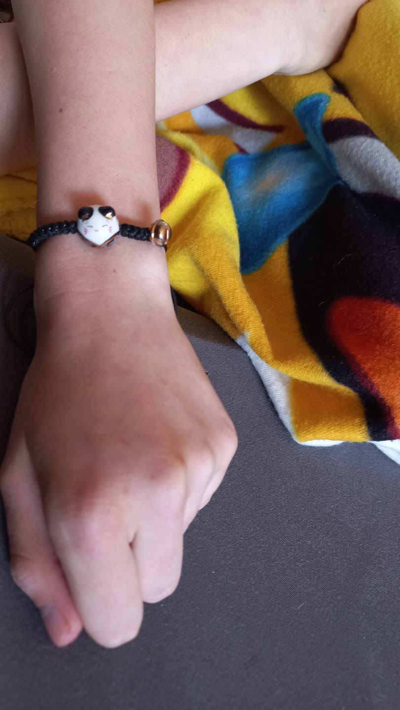Customer photo review of Bracelet Maneki Meko
