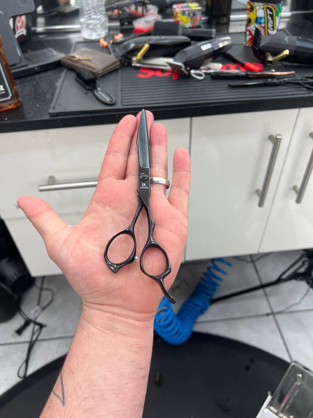 Customer photo review of Juntetsu Night Cutting & Thinning Scissors Set