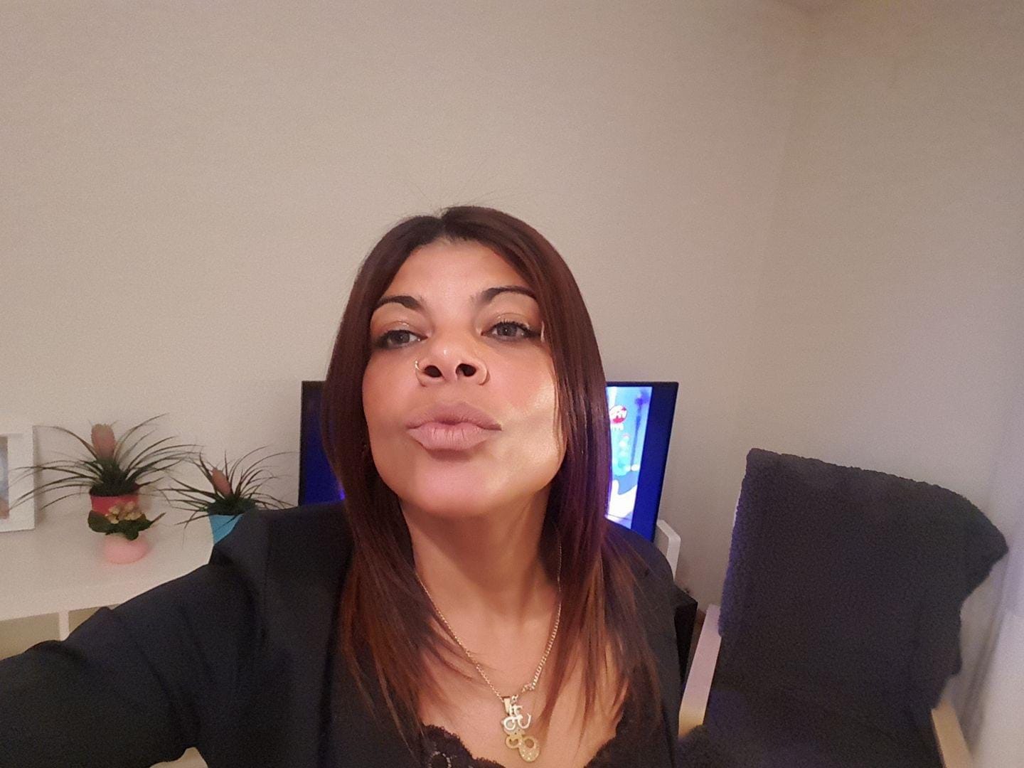 Customer photo review of Elite Sandy Gray Prescription Colored Contact Lenses