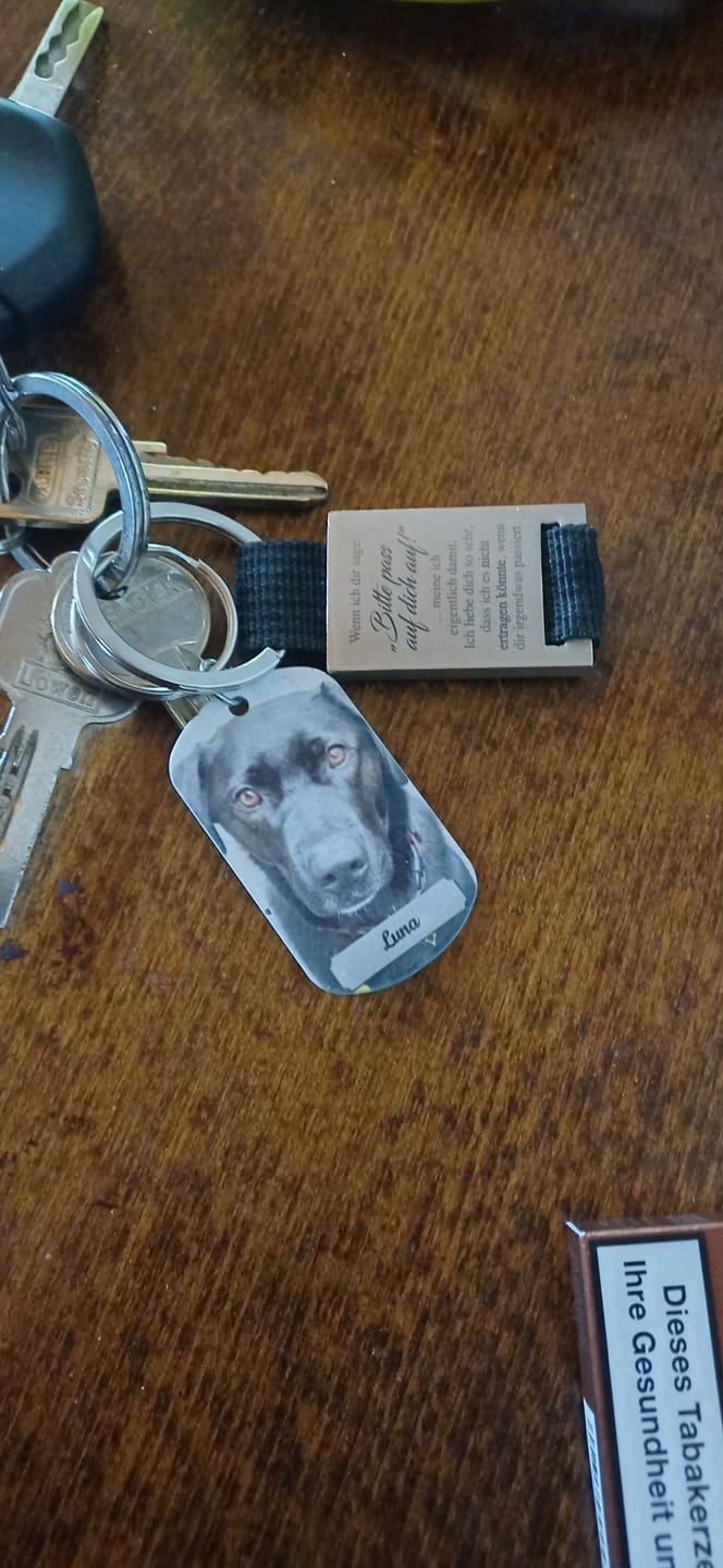 Customer photo review of Doppeltes Foto - Individueller Dog Tag Schlüsselanhänger