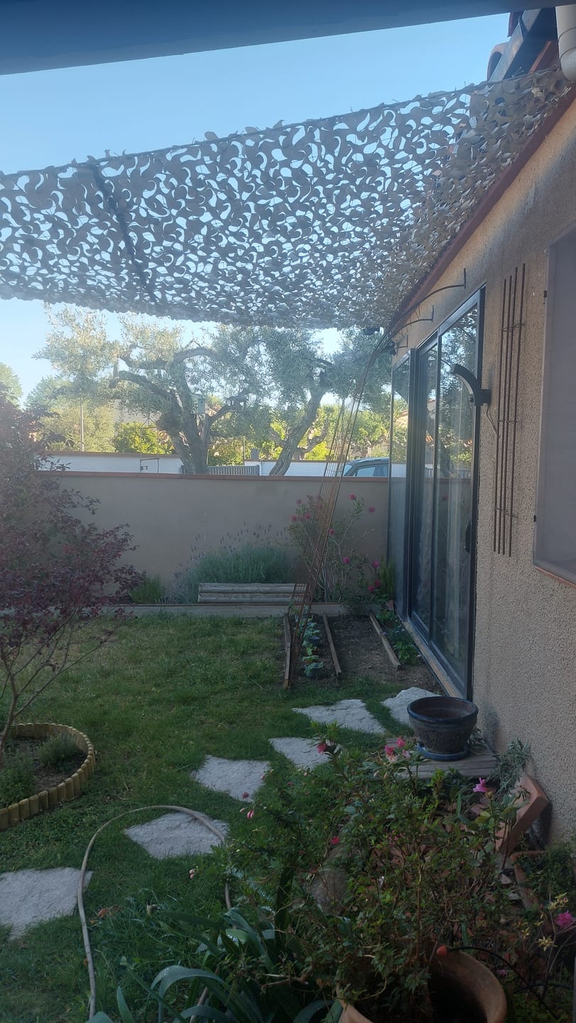 Customer photo review of Filet de camouflage triangulaire sable