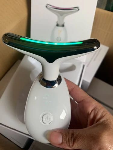 Customer photo review of Appareil EMS - Rajeunissement Facial et du Cou