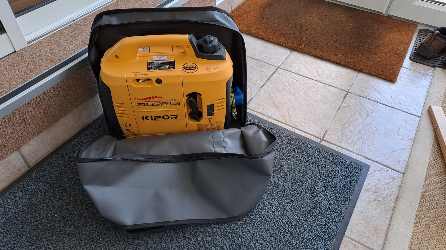 Customer photo review of Small Universal Fit Generator Bag