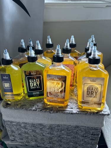 Customer photo review of The Vault | Glaze - Dry Oil Blend for Body