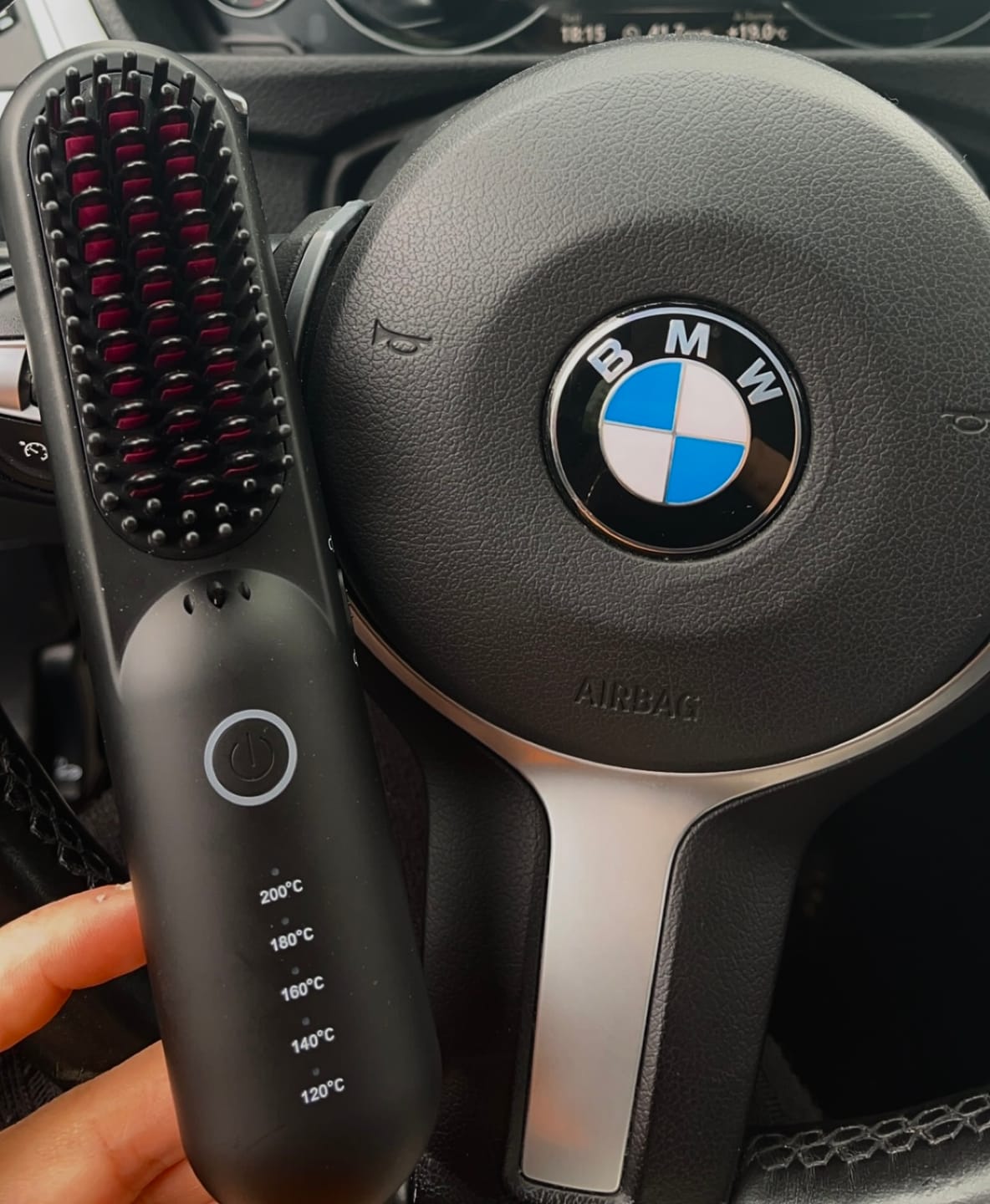 Customer photo review of Whipl™ Go! - tragbare Glättungsbürste